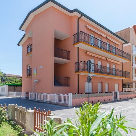 Appartamenti Calligher Bibione Bagian luar foto