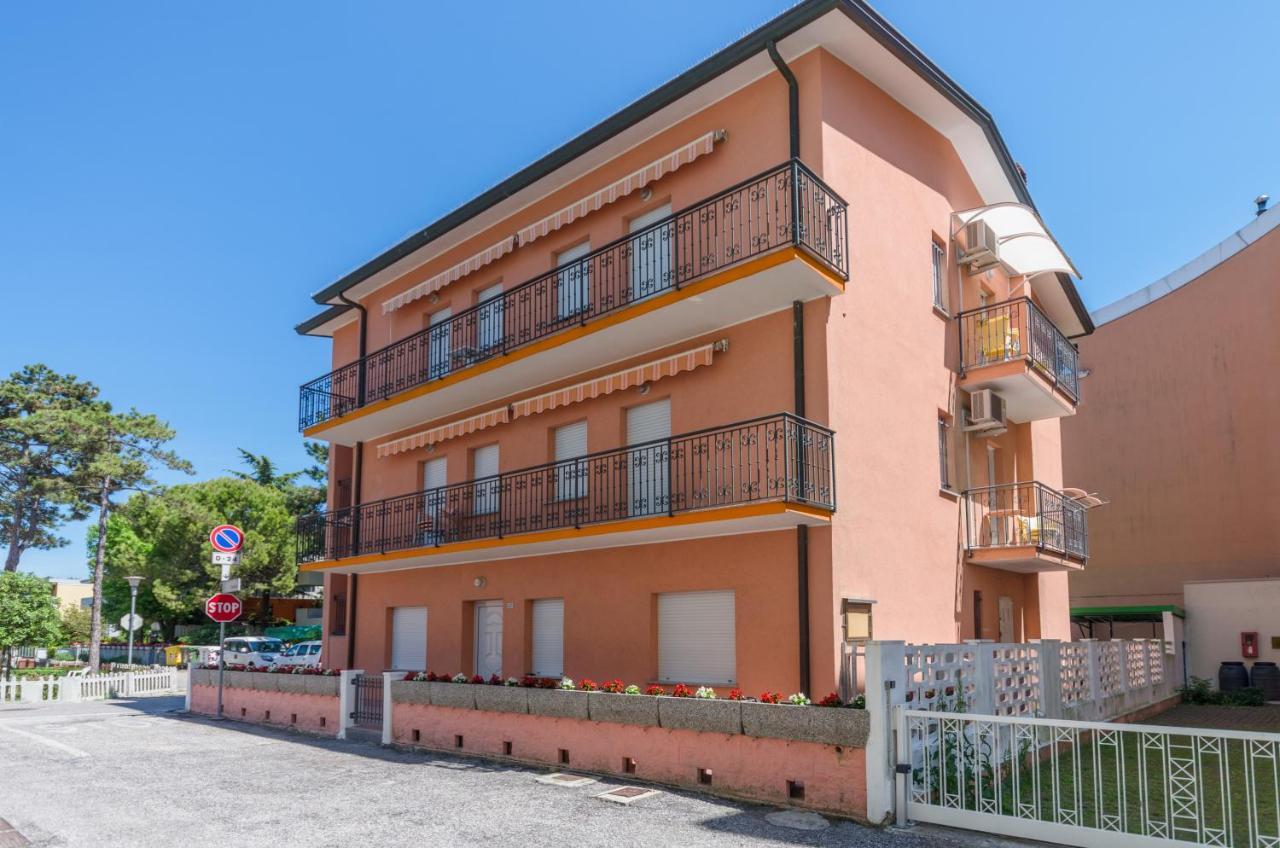 Appartamenti Calligher Bibione Bagian luar foto